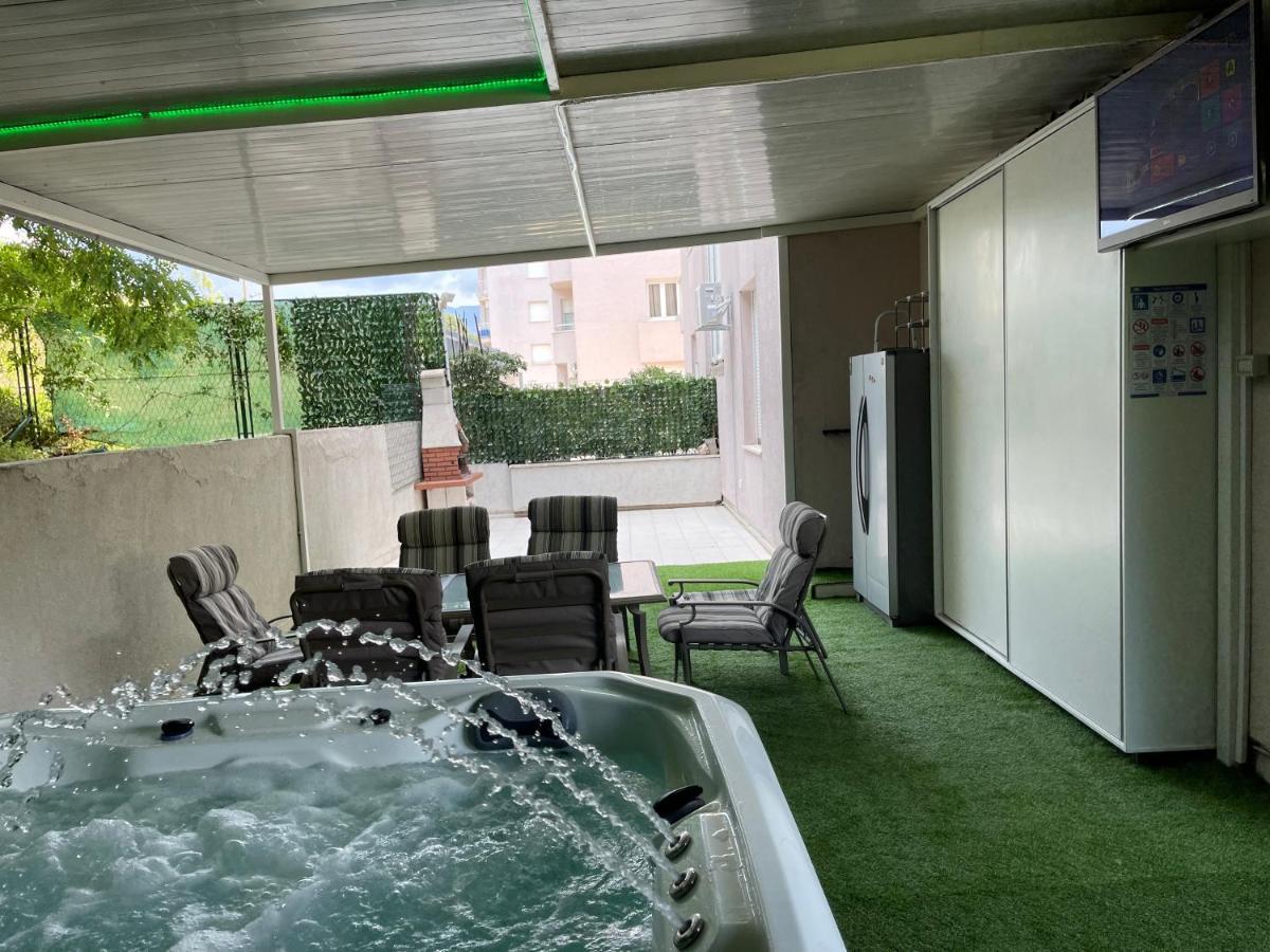 Apartment Relax Whit Big Terrace 170M2 Near The Beach Сплит Екстериор снимка