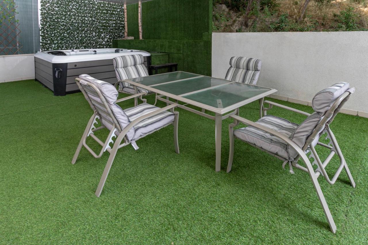 Apartment Relax Whit Big Terrace 170M2 Near The Beach Сплит Екстериор снимка