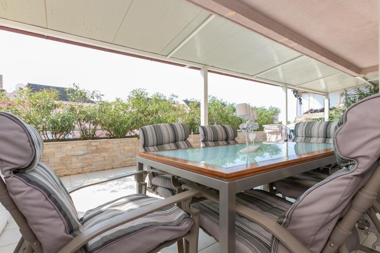 Apartment Relax Whit Big Terrace 170M2 Near The Beach Сплит Екстериор снимка