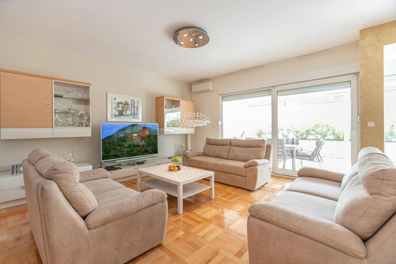 Apartment Relax Whit Big Terrace 170M2 Near The Beach Сплит Екстериор снимка