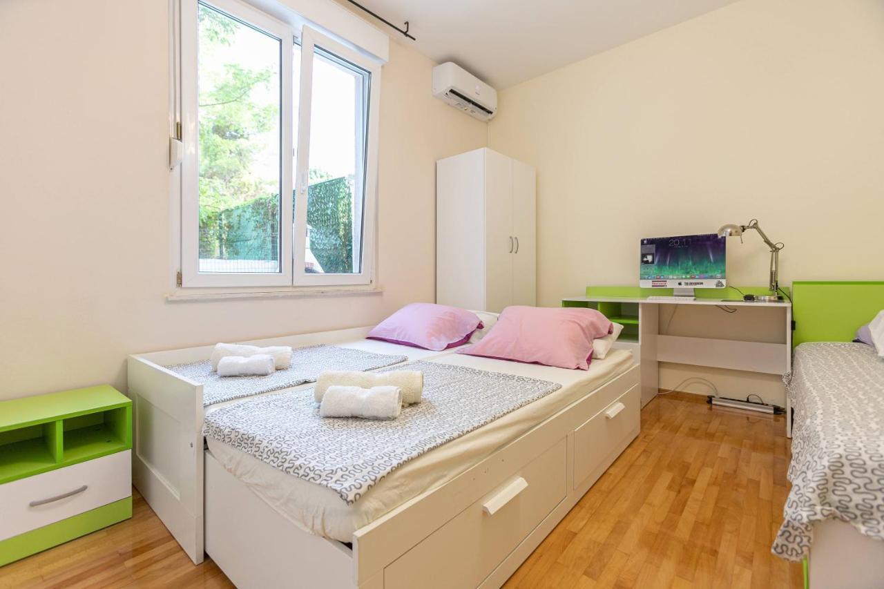 Apartment Relax Whit Big Terrace 170M2 Near The Beach Сплит Екстериор снимка