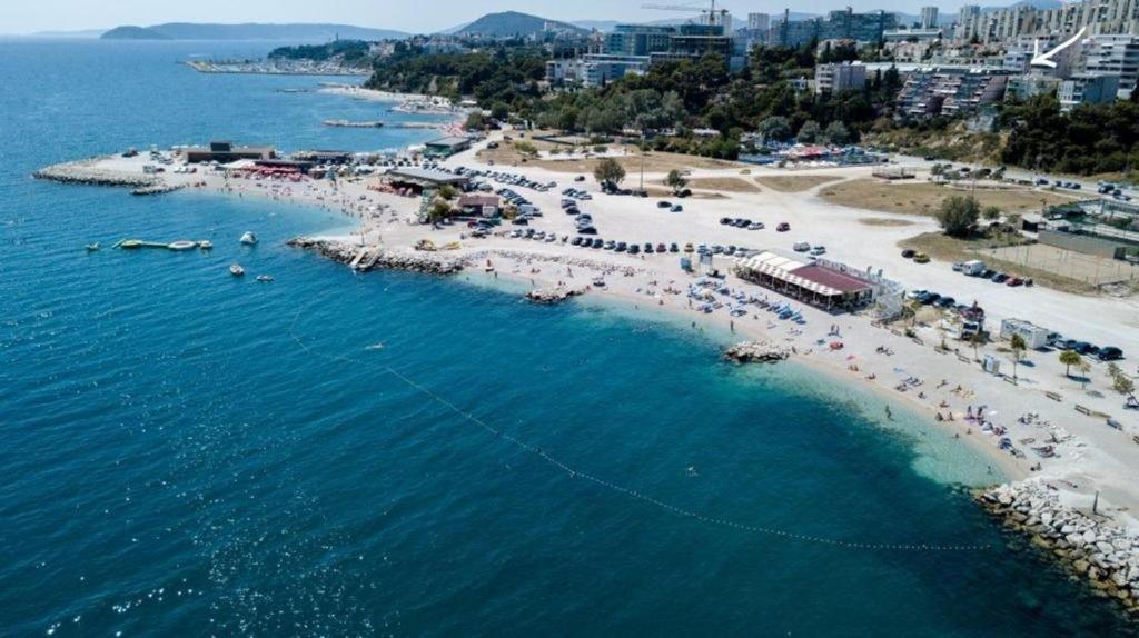 Apartment Relax Whit Big Terrace 170M2 Near The Beach Сплит Екстериор снимка